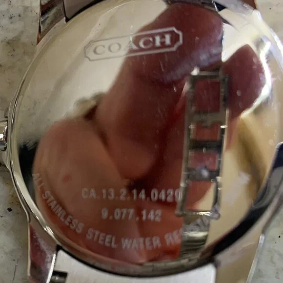 Coach Women's BOYFRIEND STYLE stainless steel bracelet watch Round Face LARGE